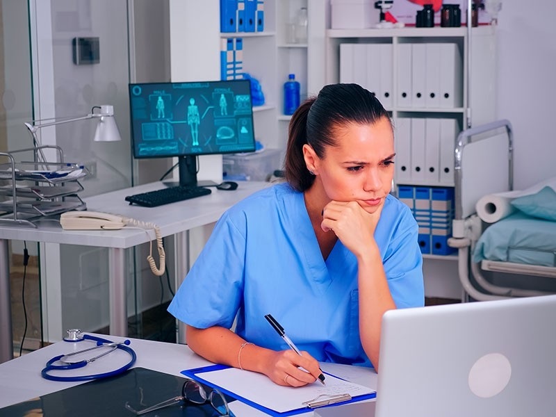 Choosing the Nurse Specialist Online Courses